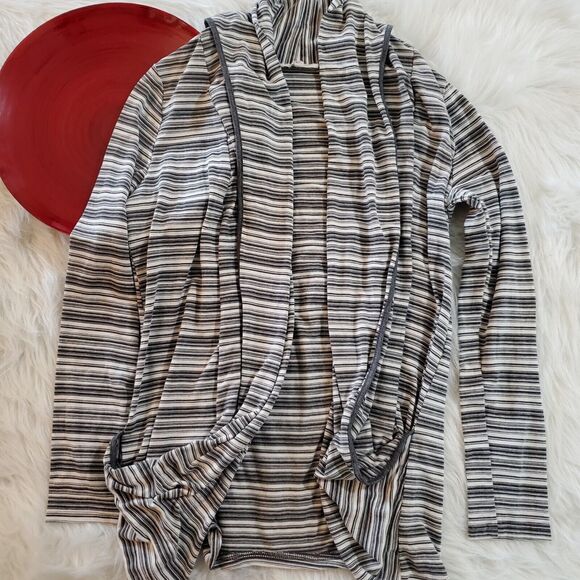 41 Hawthorn Women's Striped Shrug - Gray/White - Size Small - Picture 3 of 7